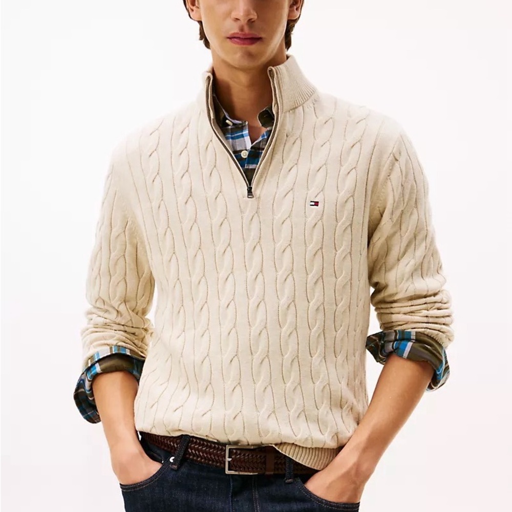 New Tommy Hilfiger Sweater